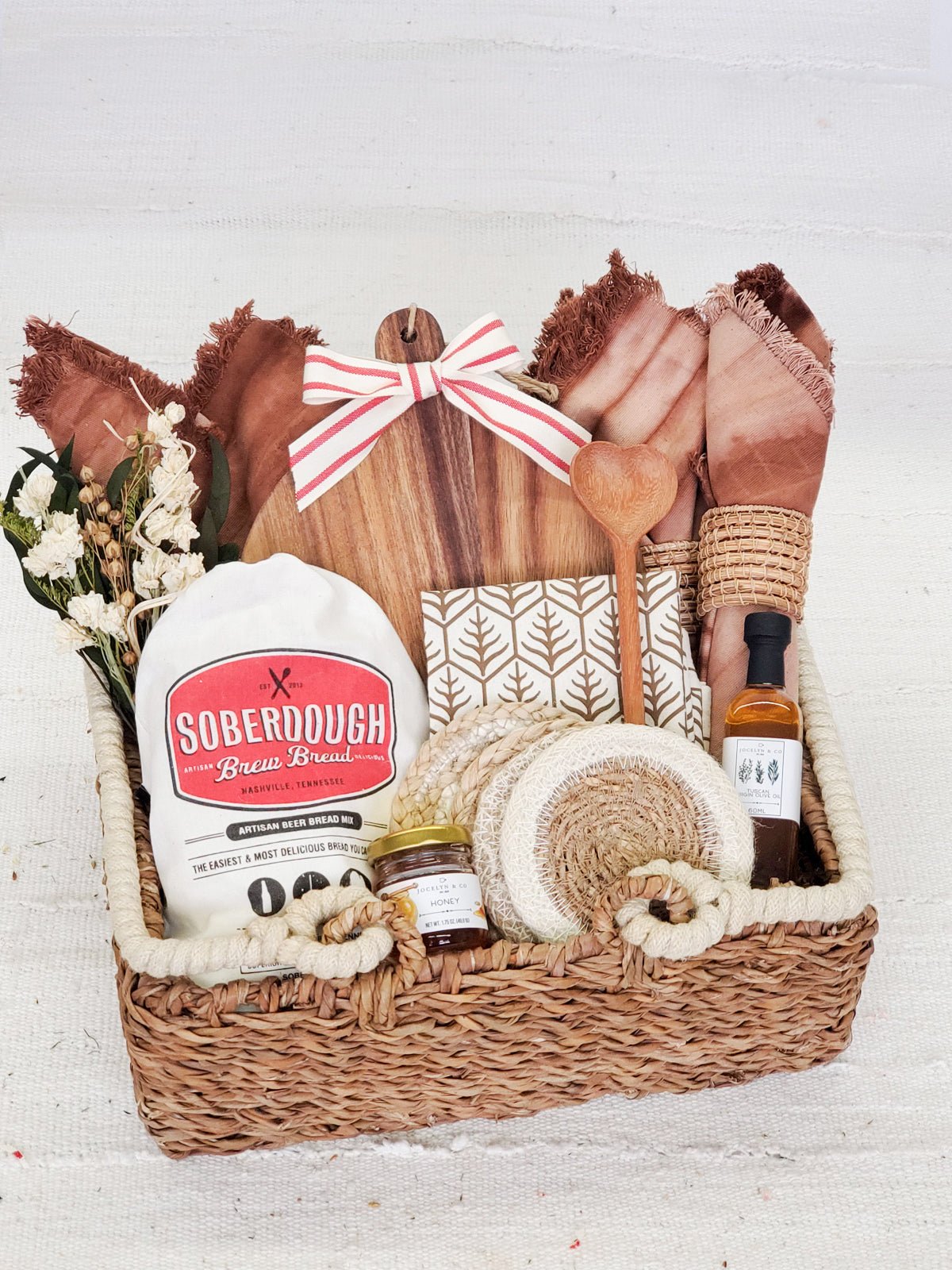 Kitchen's Warm Welcome - Bluepandahomedecor