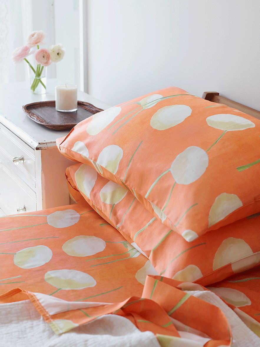 Sheet Set: Cream Flowers on Orange - Bluepandahomedecor