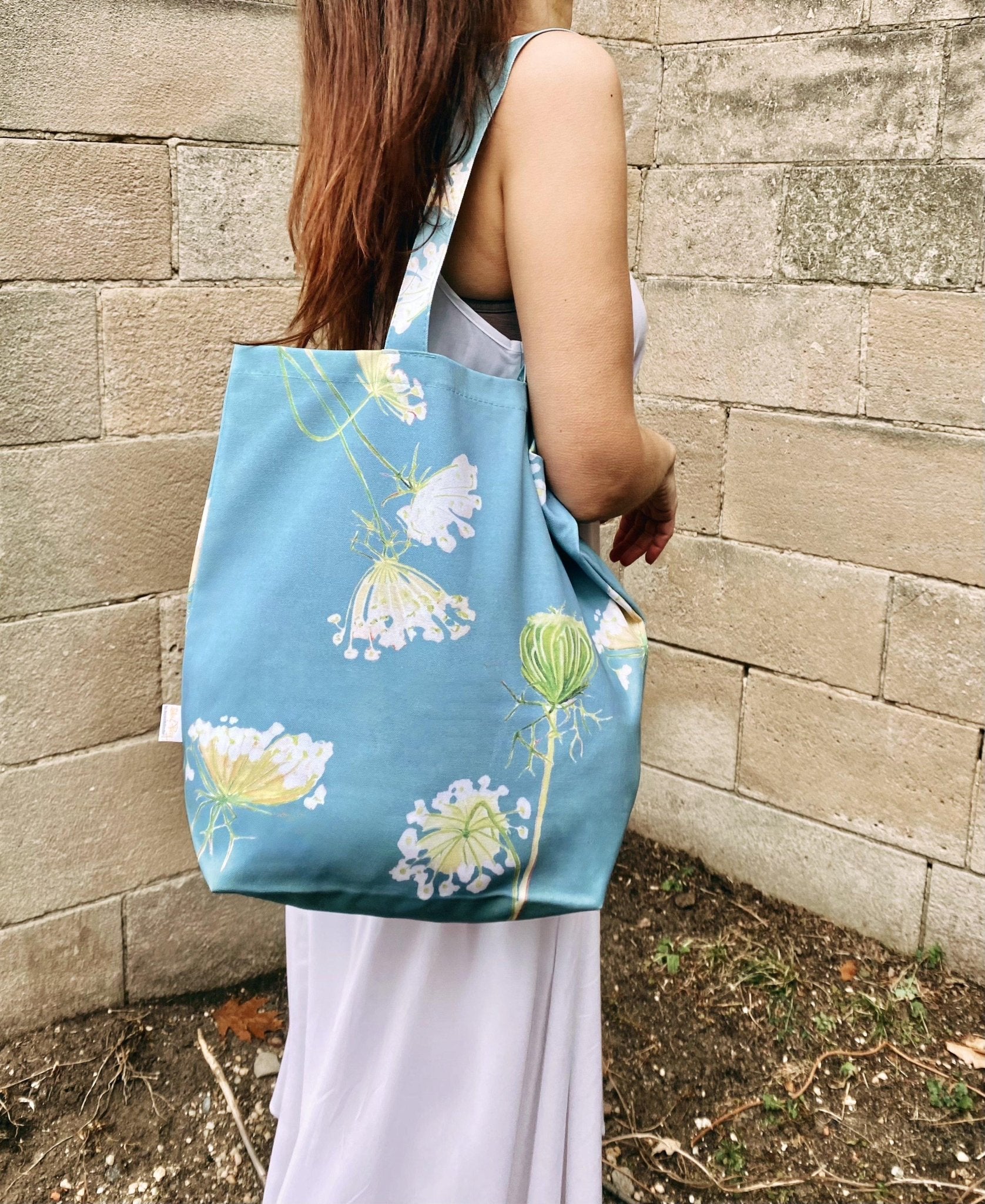 Tote Bag: Queen Anne's Lace on Teal - Bluepandahomedecor