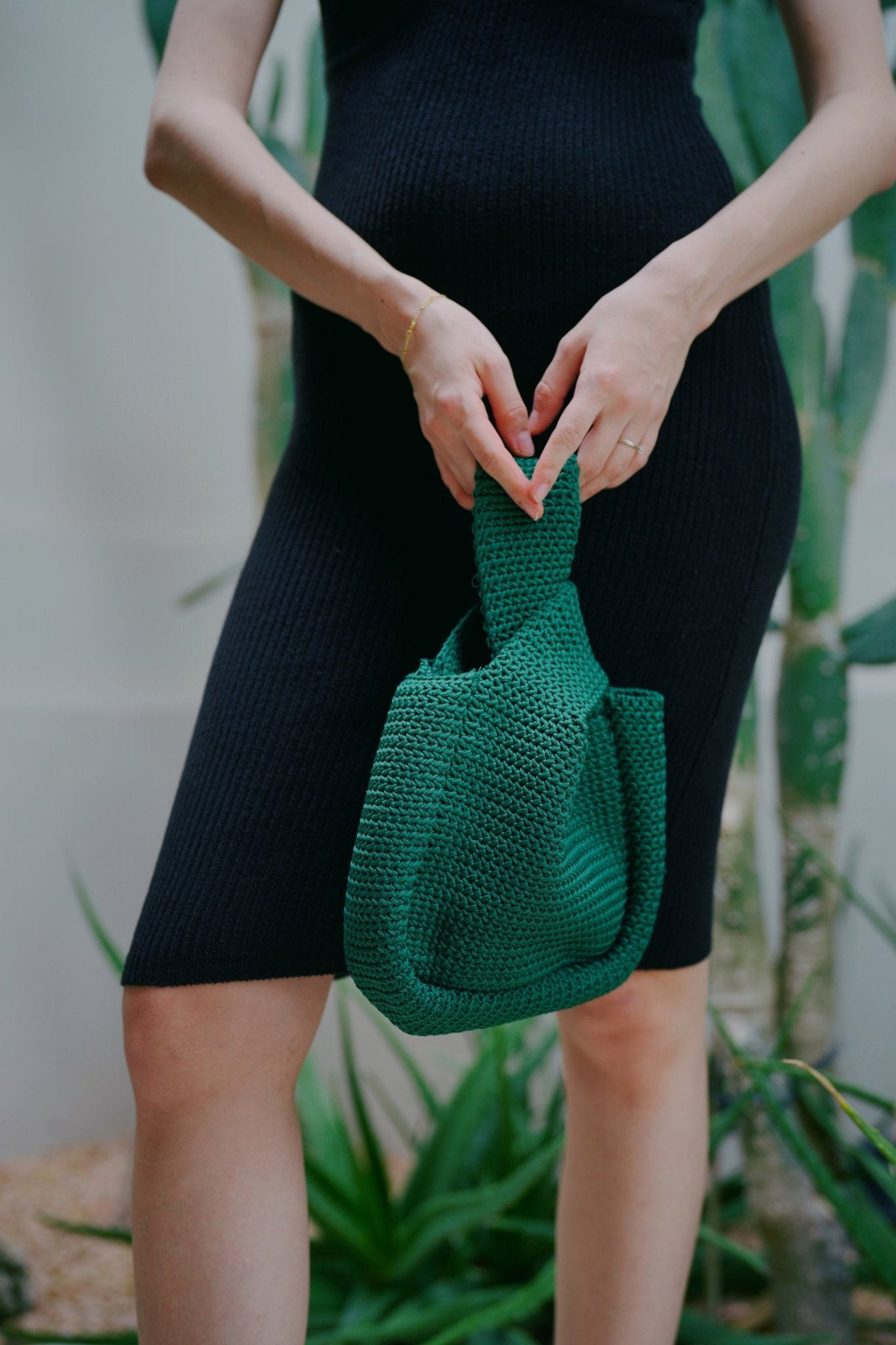 Mackenzie Knit Clutch in Emerald - Bluepandahomedecor