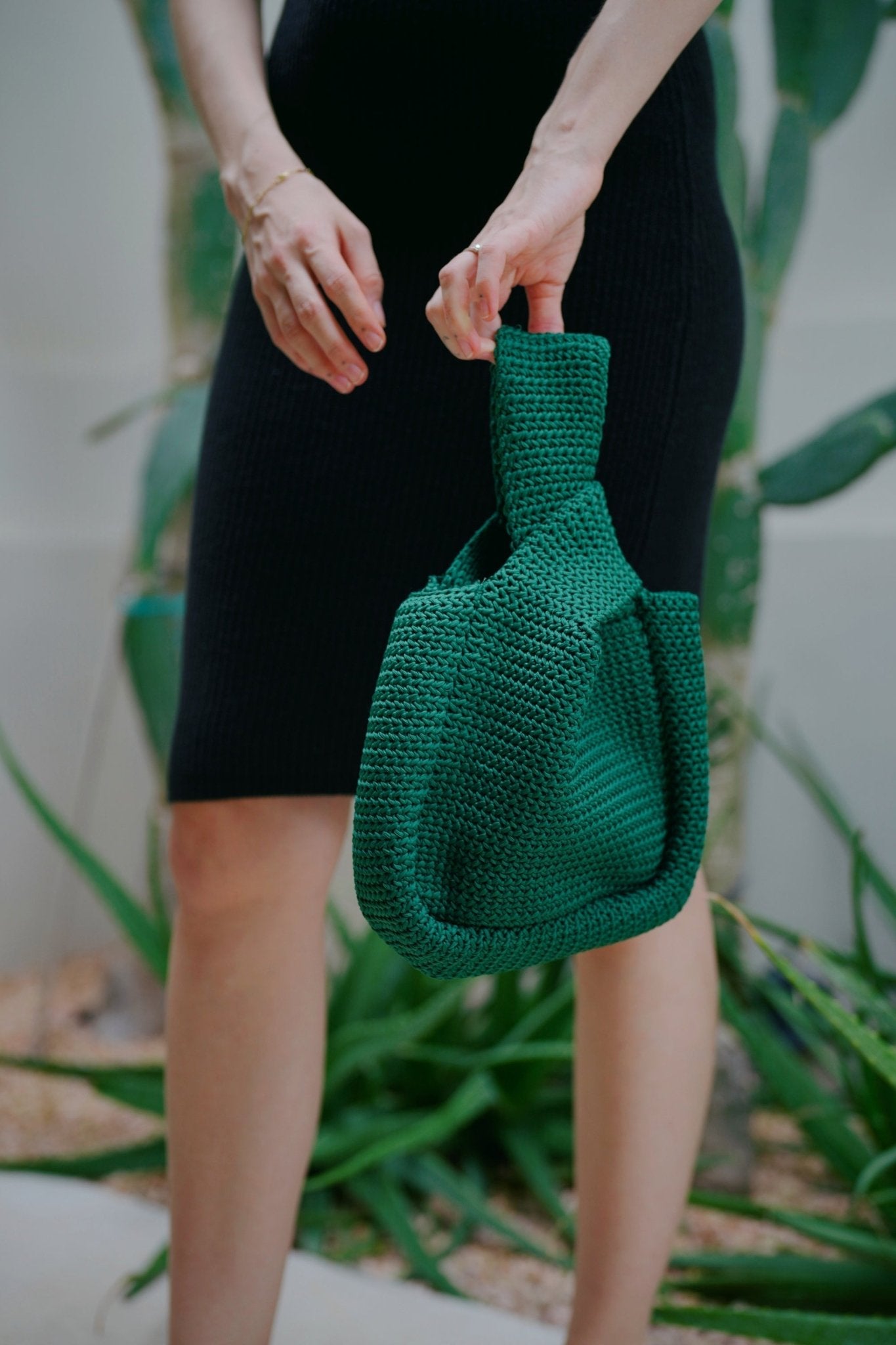 Mackenzie Knit Clutch in Emerald - Bluepandahomedecor