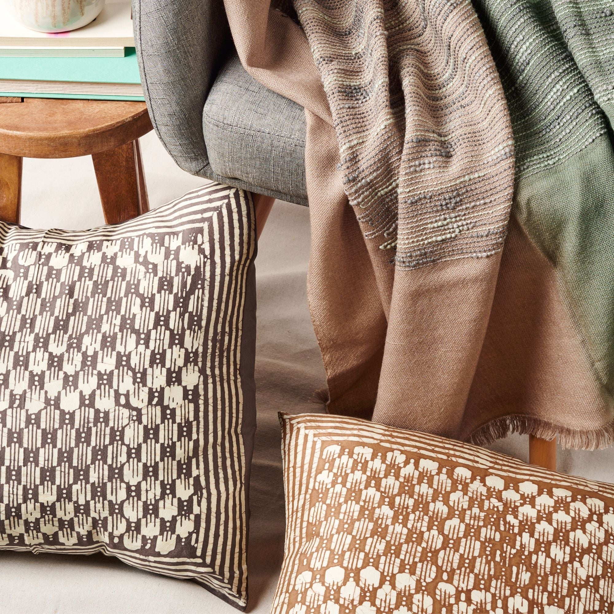 Oasis Hand Crafted Wax Block Print Mulberry Silk Pillow - Bluepandahomedecor