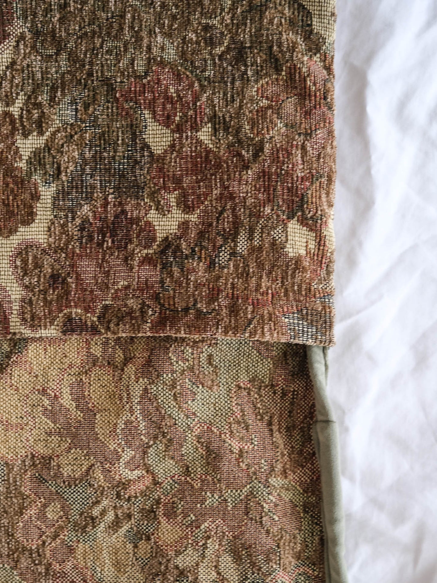 Sylvie Tapestry Pillow - Bluepandahomedecor